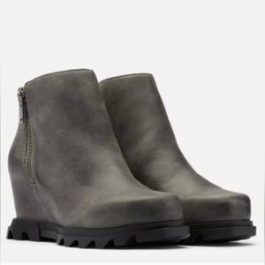 Sorel Women’s Joan Of Arctic Quarry Wedge lll Zip Boot Size 8.5